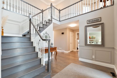 987 Griffith Street, London South, Ontario image-0-3