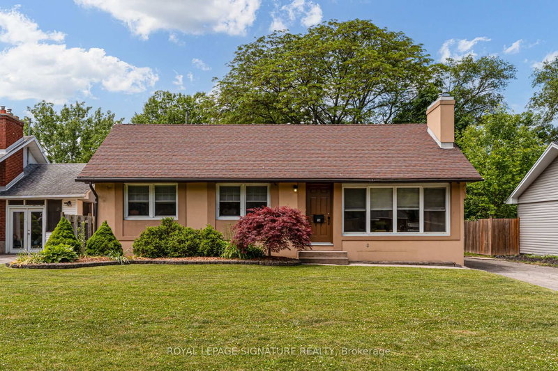 home for lease on 14 Caroline Street