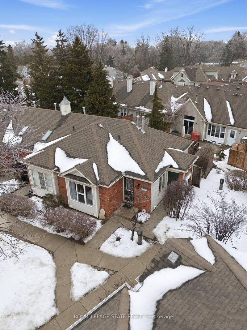 13 - 175 Fiddlers Green Rd, Hamilton, L9G 4X7 | Image 2