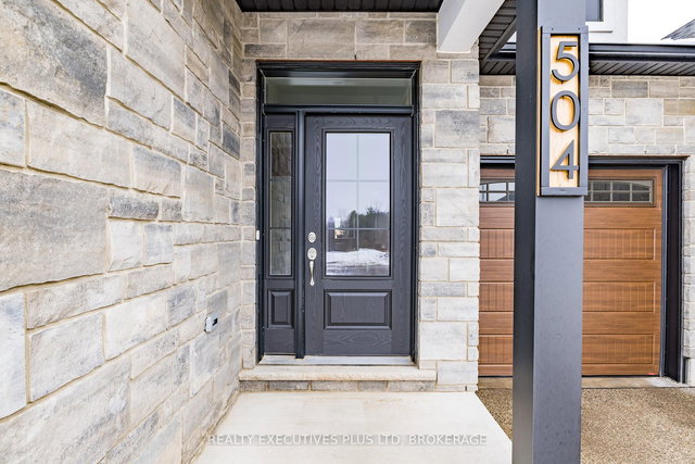 504 Royal Ridge Court