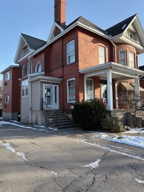 27 Southwick St, St. Thomas, N5R 3R7 | Image 2