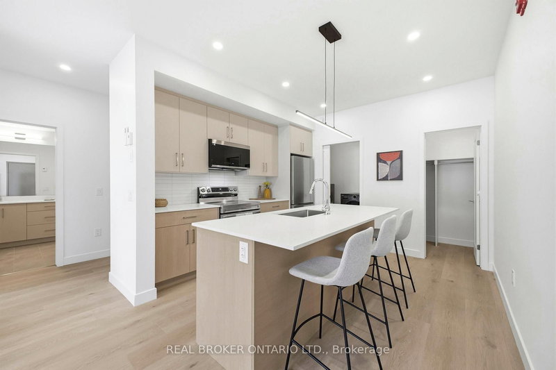 5 - 184 Woodroffe Ave, Ottawa, K2A 3T9 | Image 2