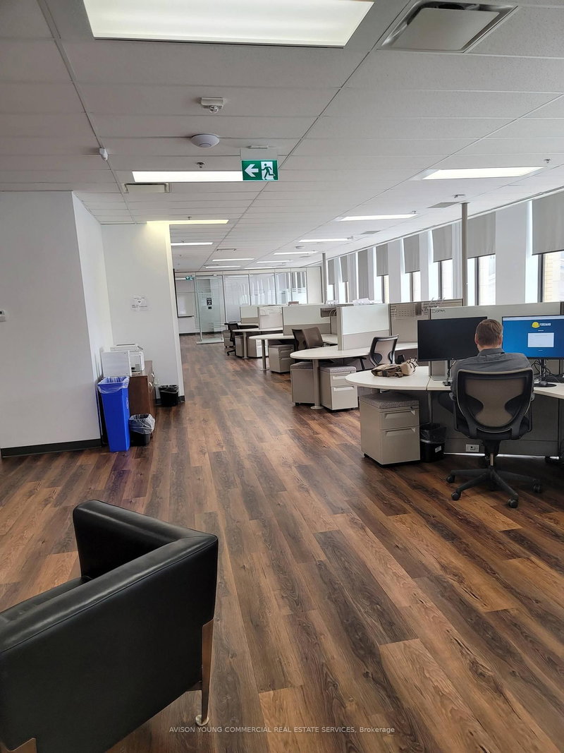 300 - 10 Rideau St, Ottawa, K1N 9J1 | Image 3