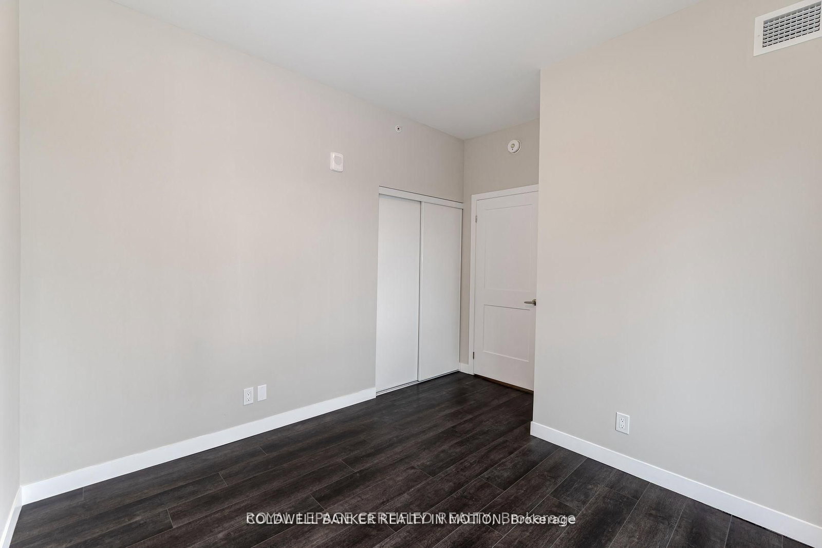 Condo for sale at 303-15 Queen Street, Hamilton, Ontario, L8P 0C6 - Central - MLS: X12806412