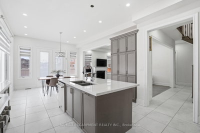 195 Granite Ridge Trail • Hamilton, ON photo 8