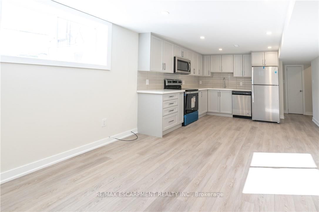 749 Upper Ottawa Street, Unit 2 - Photo 10