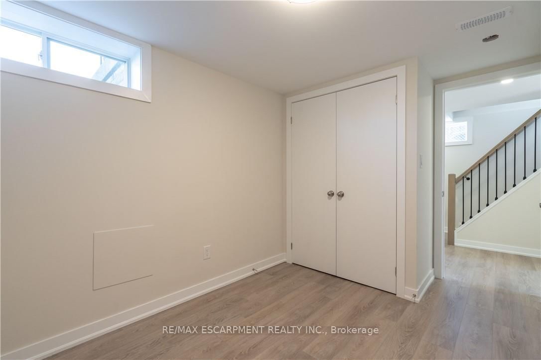 749 Upper Ottawa Street, Unit 2 - Photo 17