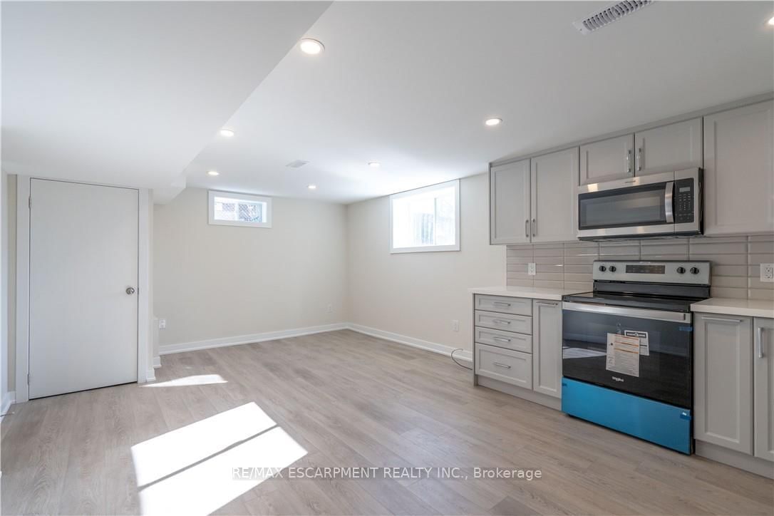 749 Upper Ottawa Street, Unit 2 - Photo 6