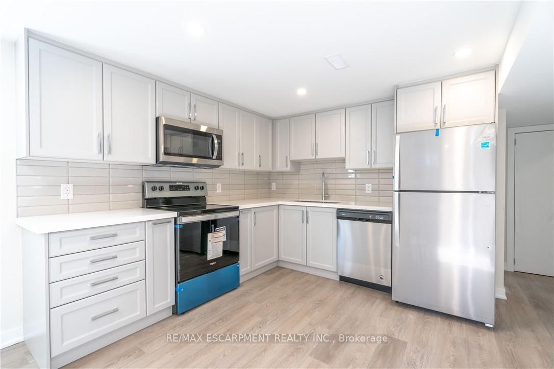 749 Upper Ottawa Street, Unit 2 - Photo 8