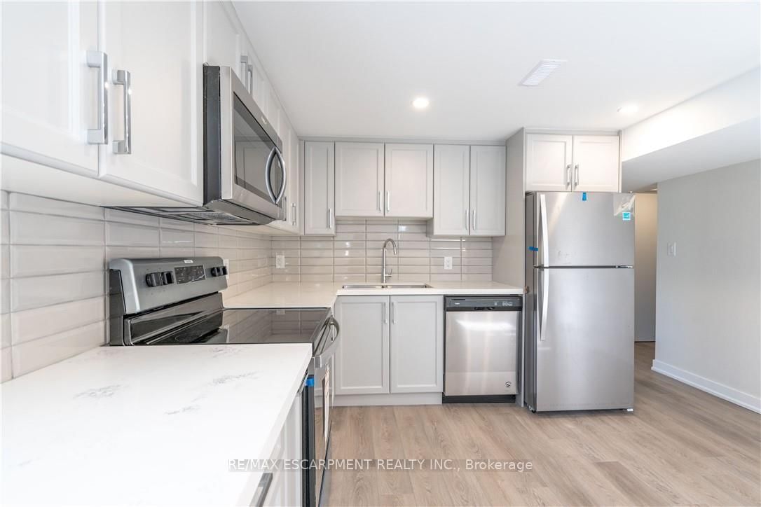 749 Upper Ottawa Street, Unit 2 - Photo 9