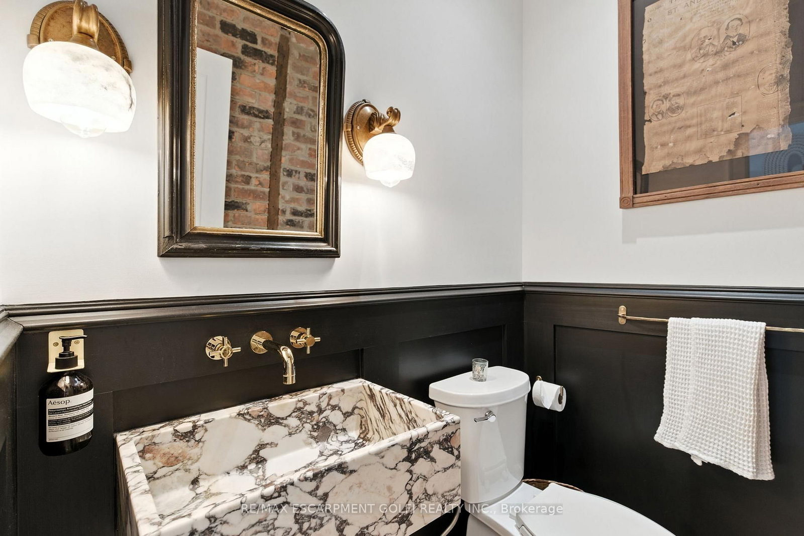 Detached House for sale at 369 Charlton Avenue, Hamilton, Ontario, L8P 2E6 - Kirkendall - MLS: X12806748