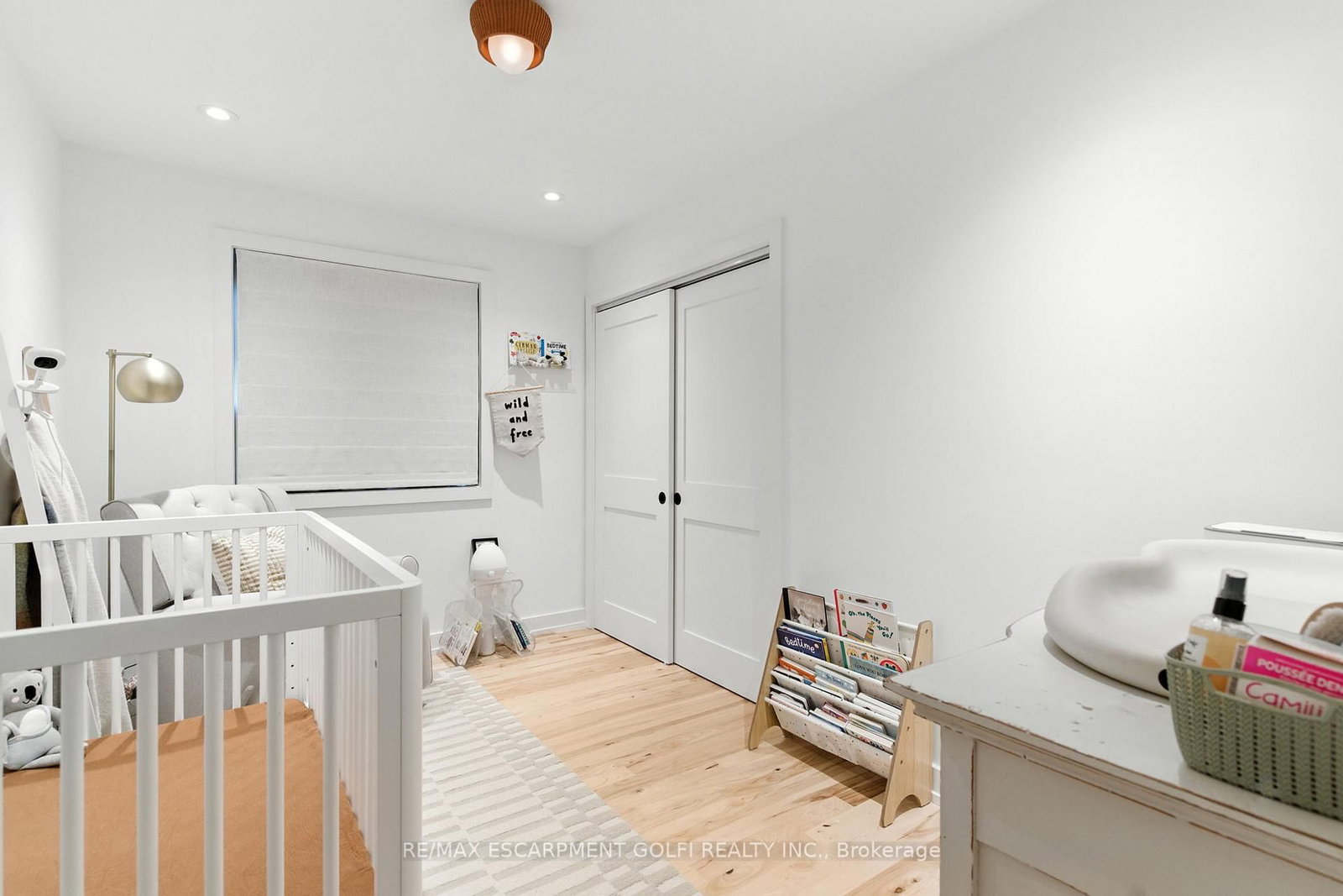 Detached House for sale at 369 Charlton Avenue, Hamilton, Ontario, L8P 2E6 - Kirkendall - MLS: X12806748