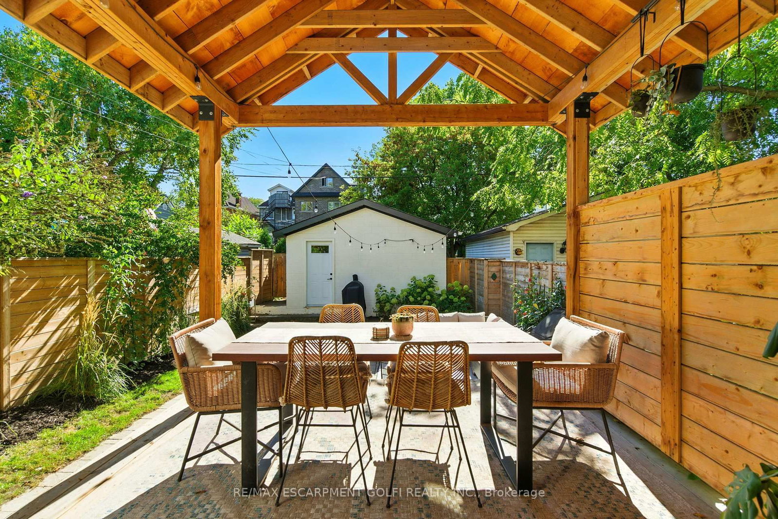 Detached House for sale at 369 Charlton Avenue, Hamilton, Ontario, L8P 2E6 - Kirkendall - MLS: X12806748