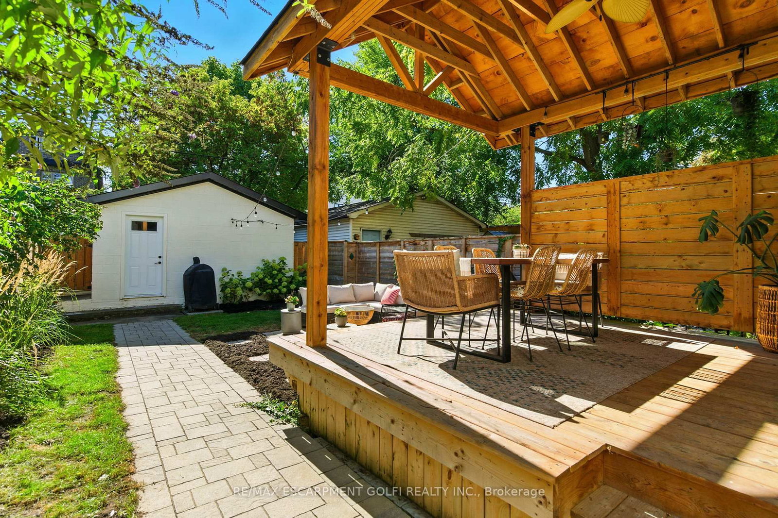 Detached House for sale at 369 Charlton Avenue, Hamilton, Ontario, L8P 2E6 - Kirkendall - MLS: X12806748