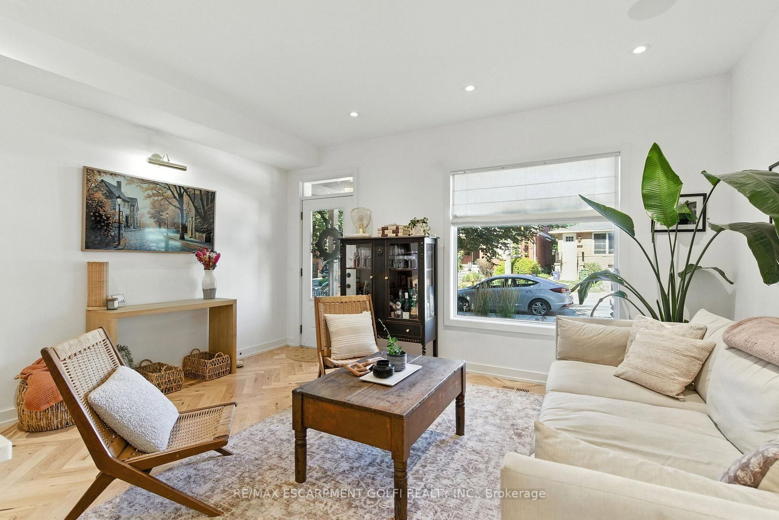 Detached House for sale at 369 Charlton Avenue, Hamilton, Ontario, L8P 2E6 - Kirkendall - MLS: X12806748