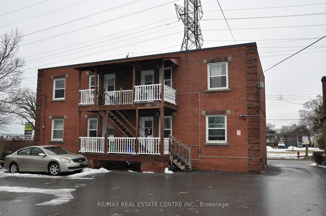 309 Strathearne Avenue