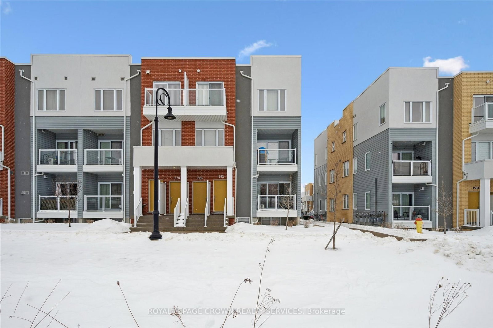 Townhouse sold at 1582 Fischer Hallman Road, Kitchener, Ontario, N2R 0R7 - MLS: X12807074