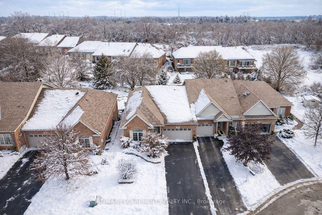 13 Iron Bridge Court