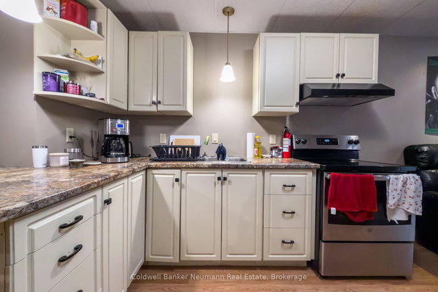 LOWER - 19 Peachtree Crescent