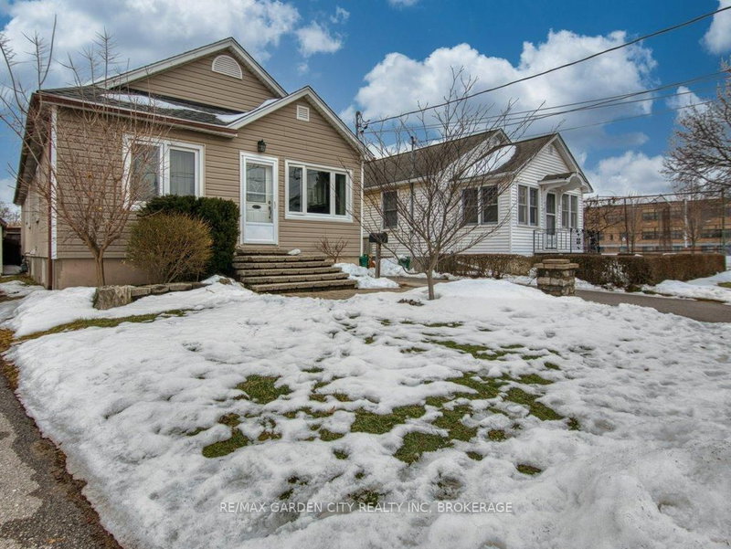 28 Charles Ave, St. Catharines, L2M 5S9 | Image 3