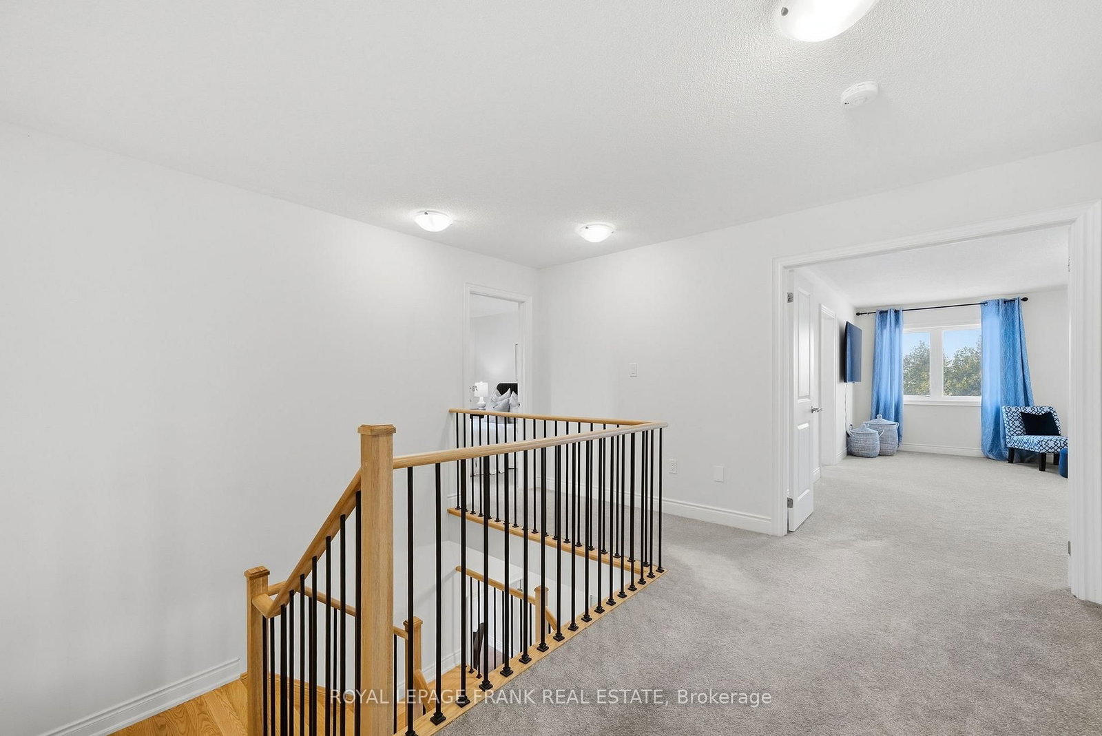 60 Hennessey Crescent - Photo 27