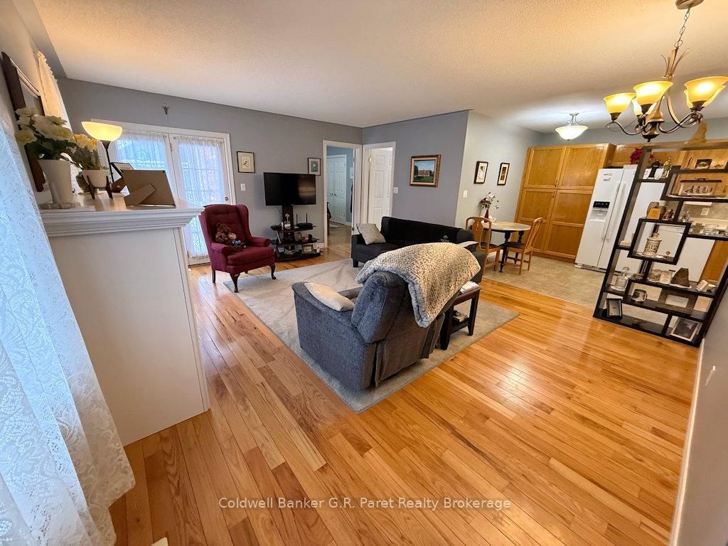 224 Baldwin Street • Tillsonburg, ON photo 5