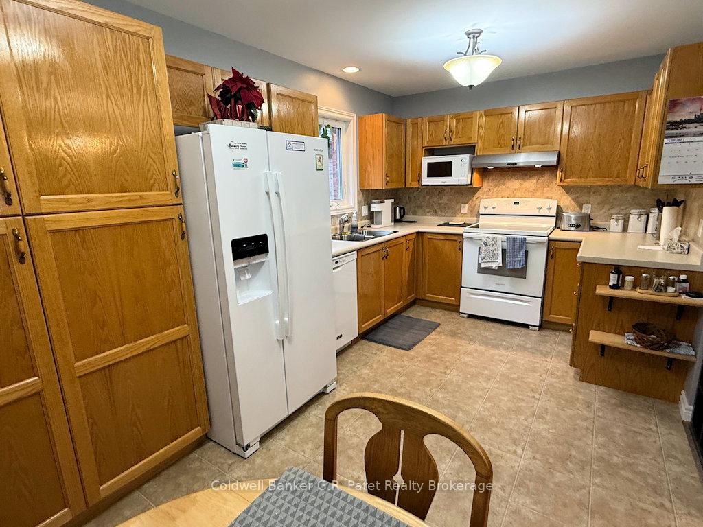 224 Baldwin Street • Tillsonburg, ON photo 8