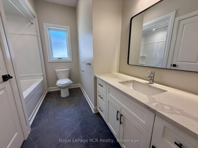 86 Griffith Street • Brockton, ON photo 5