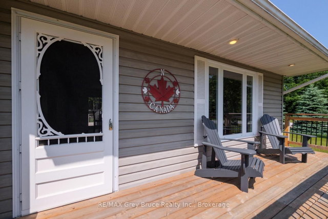 32 SUGARBUSH Road