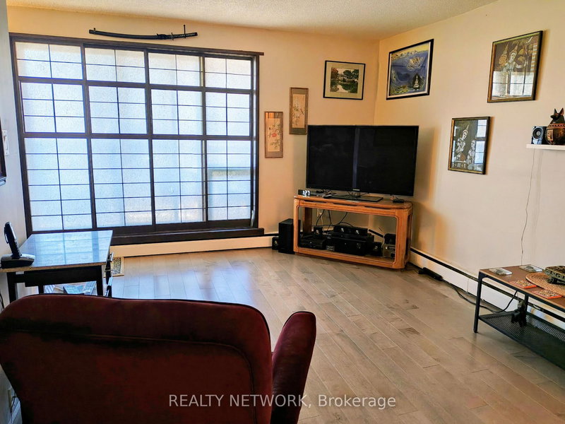 103 - 81 Charlton Ave E, Hamilton, L8N 1Y7 | Image 3