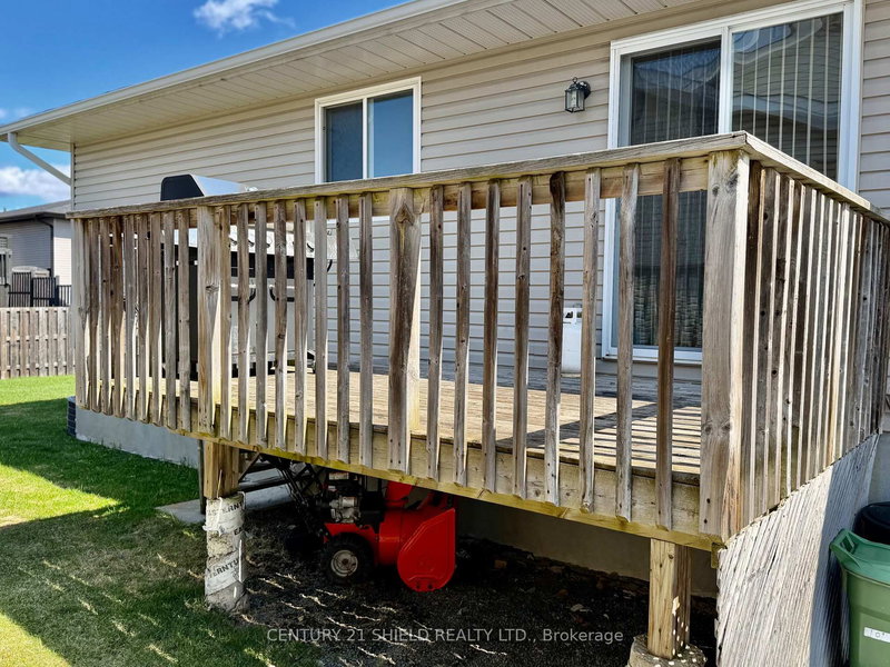 101 Mckenzie St W, Cornwall, K6K 1W2 | Image 3