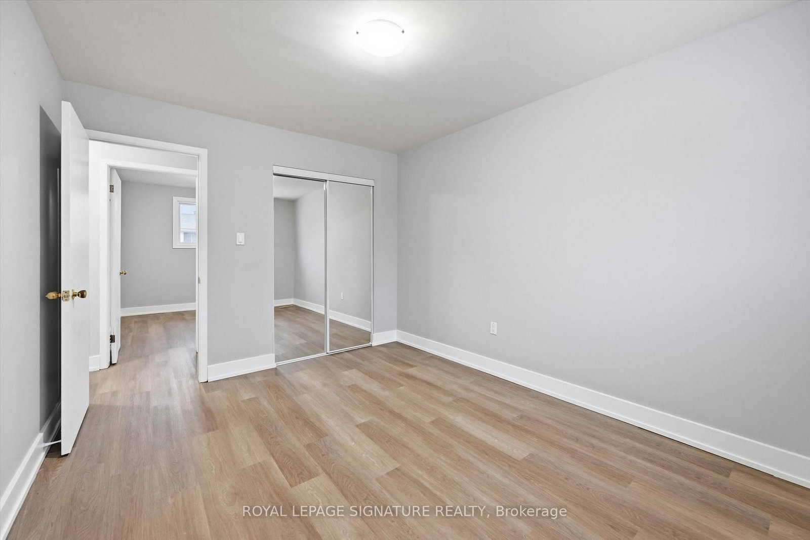 Townhouse for sale at 9-100 Quigley Road, Hamilton, Ontario, L8K 6J1 - Vincent - MLS: X12808716