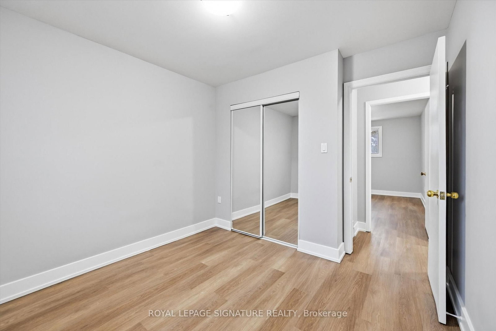 Townhouse for sale at 9-100 Quigley Road, Hamilton, Ontario, L8K 6J1 - Vincent - MLS: X12808716