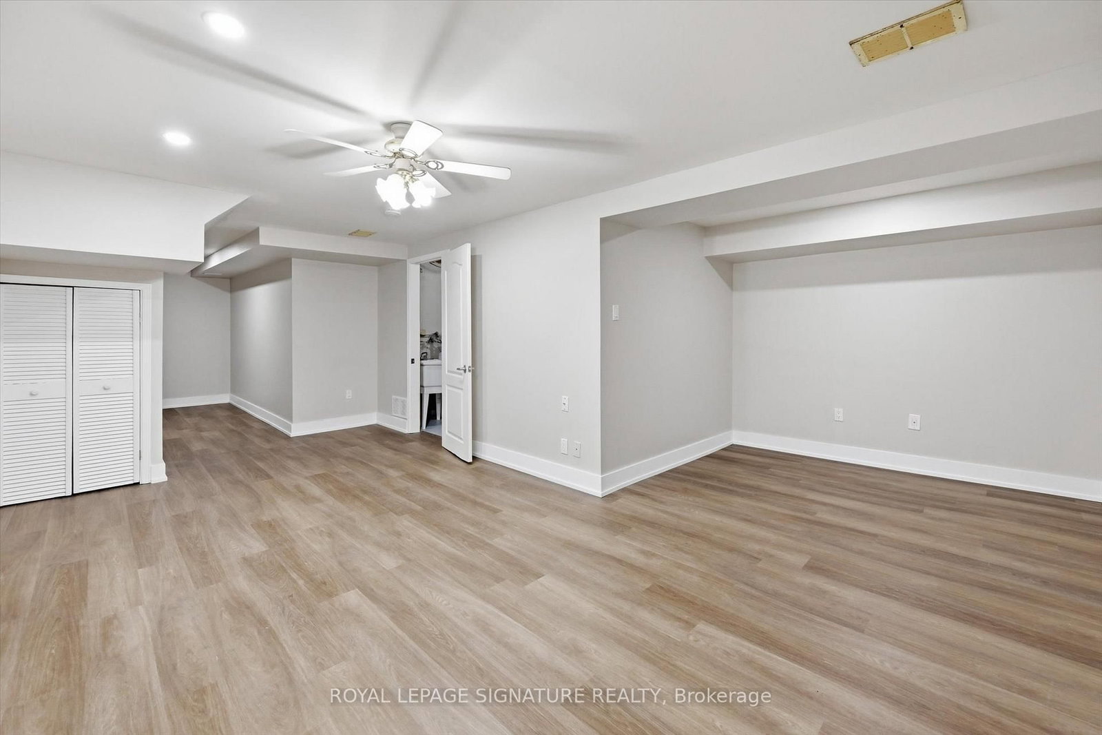 Townhouse for sale at 9-100 Quigley Road, Hamilton, Ontario, L8K 6J1 - Vincent - MLS: X12808716