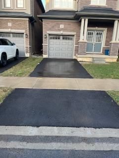 11 Copeman Ave, Brantford, N3V 0B3 | Image 2