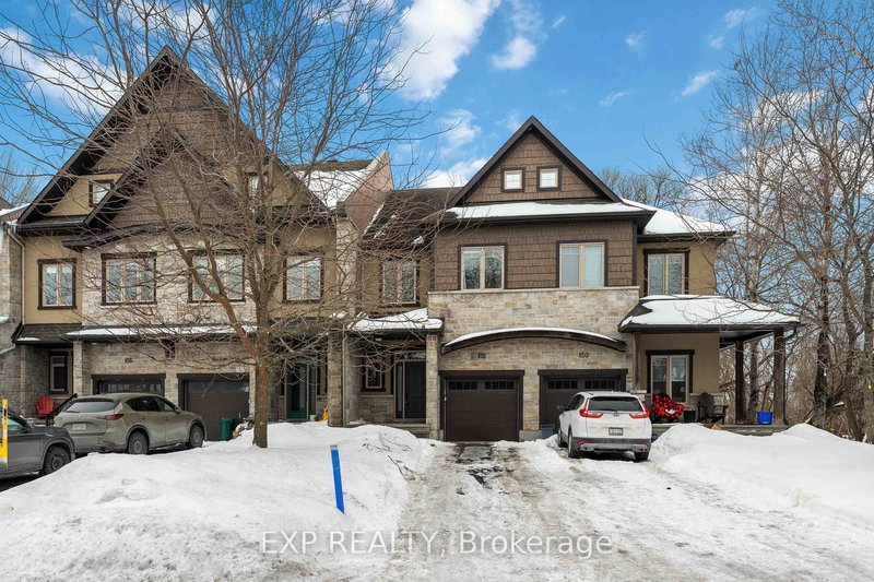 home for lease on 152 Rivington Street