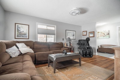 61 DORAN Road — photo 5