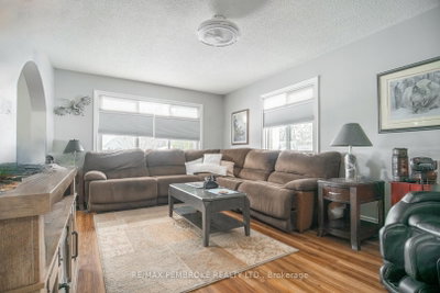 61 DORAN Road — more photos