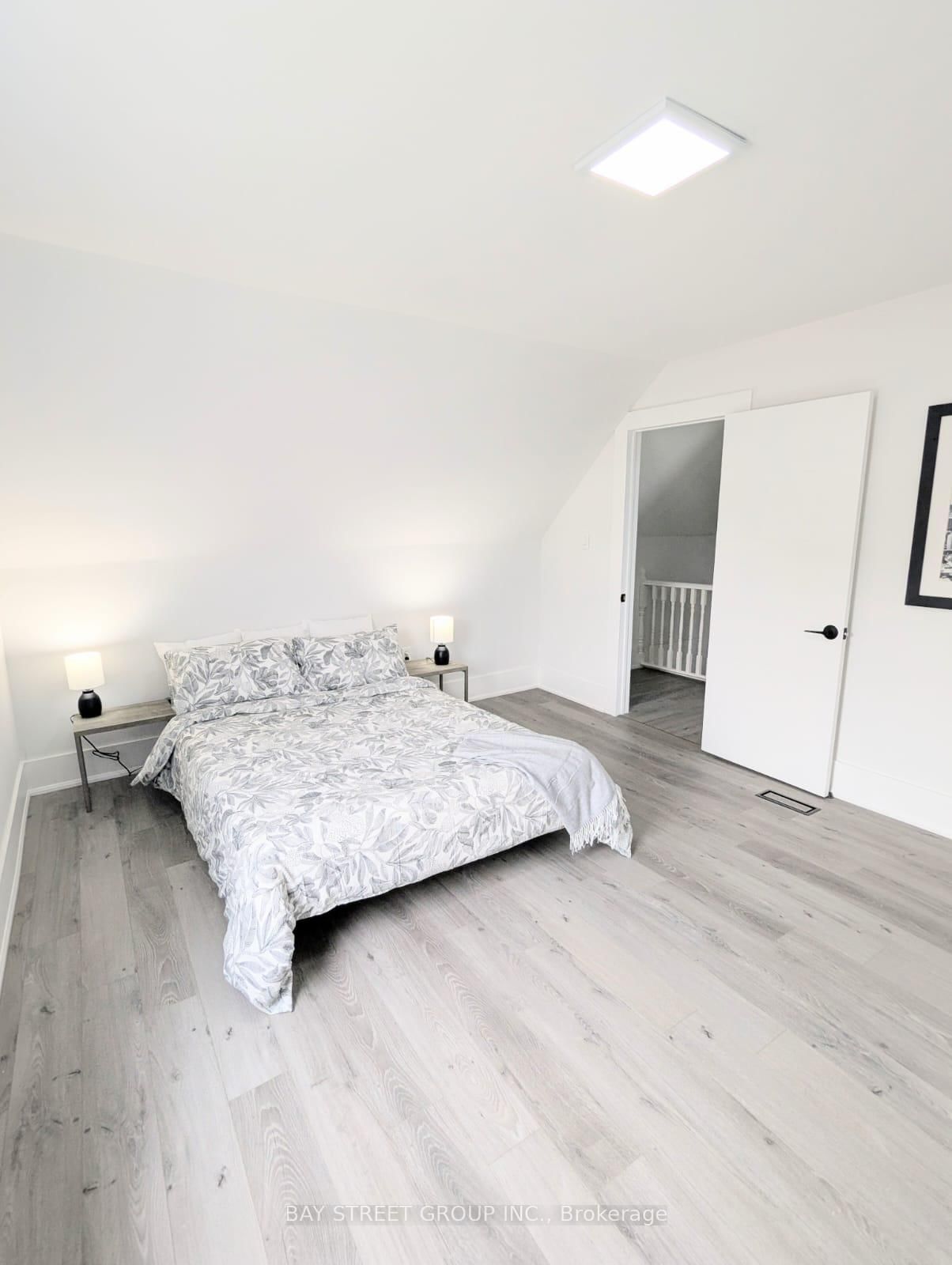 34 Tasker Street • St. Catharines, ON photo 12