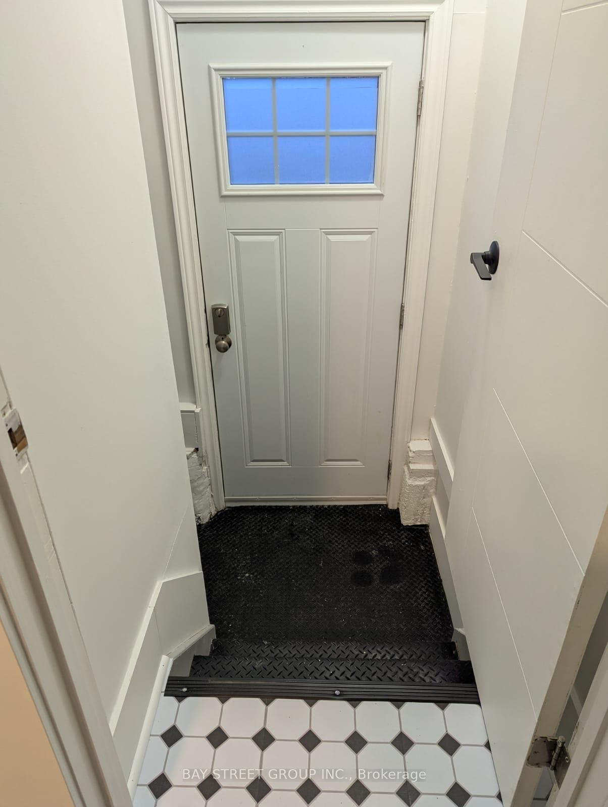 34 Tasker Street • St. Catharines, ON photo 16