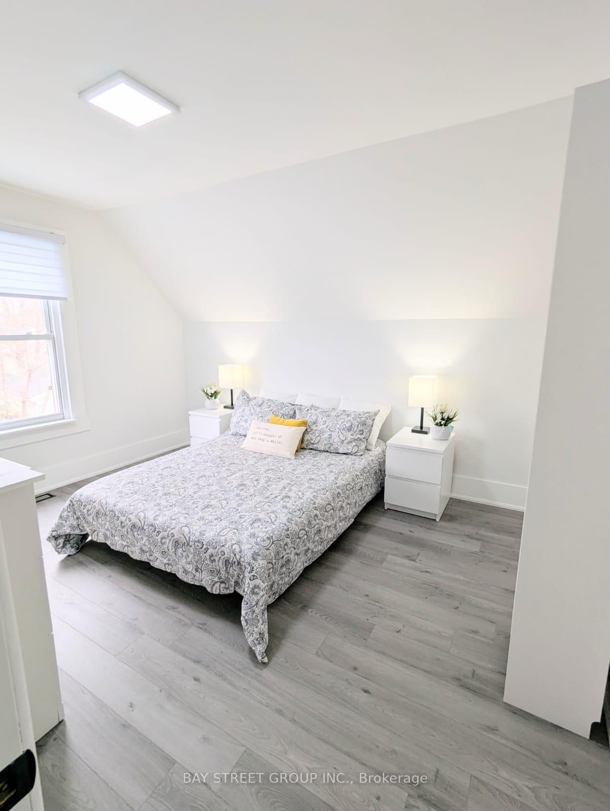 Detached House for sale at 34 Tasker Street, St. Catharines, Ontario, L2R 3Z8 - E. Chester - MLS: X12810358