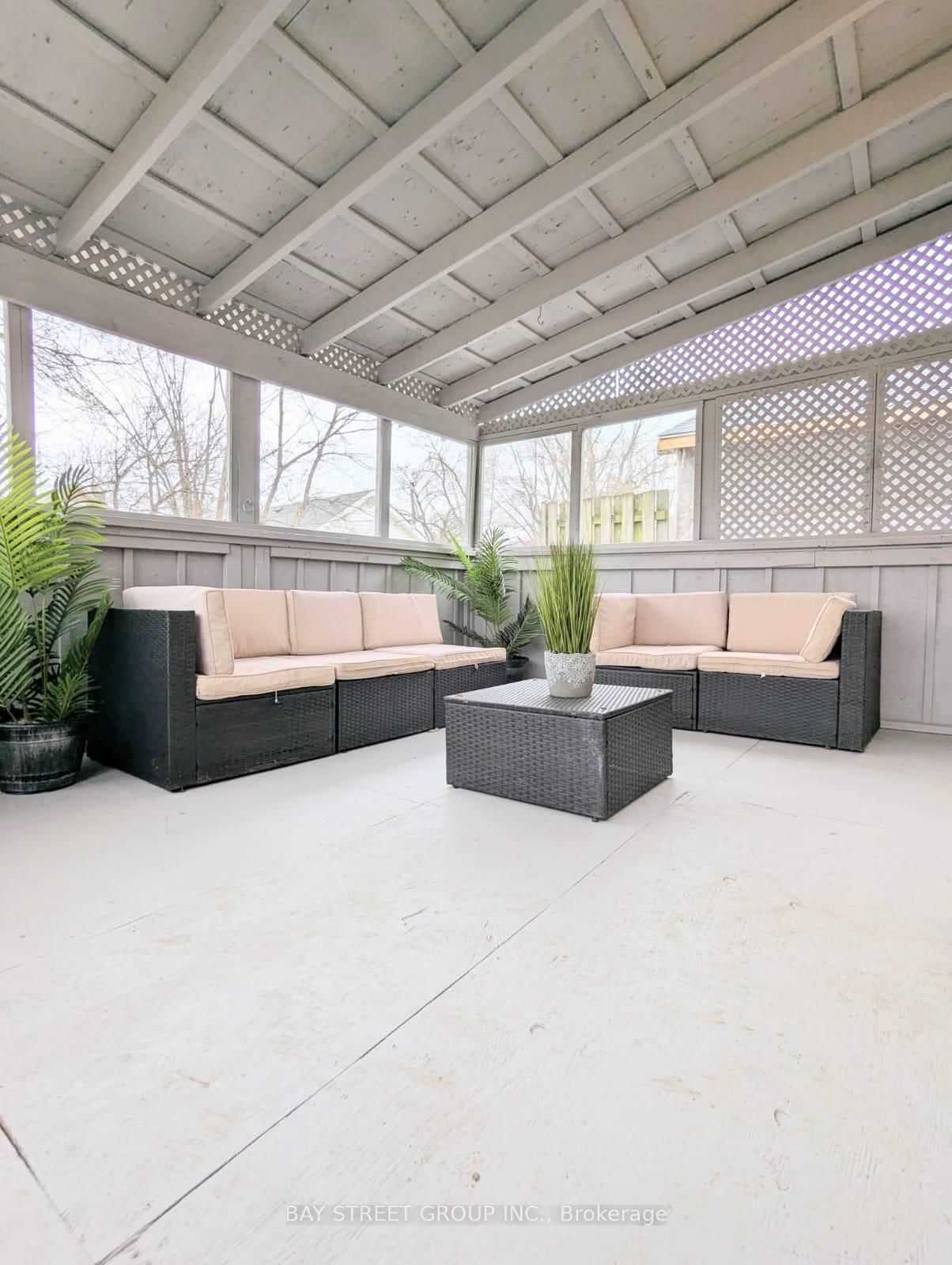 34 Tasker Street • St. Catharines, ON photo 17