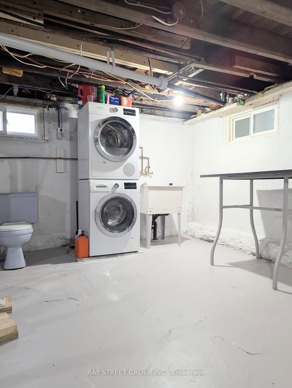 34 Tasker Street • St. Catharines, ON photo 18