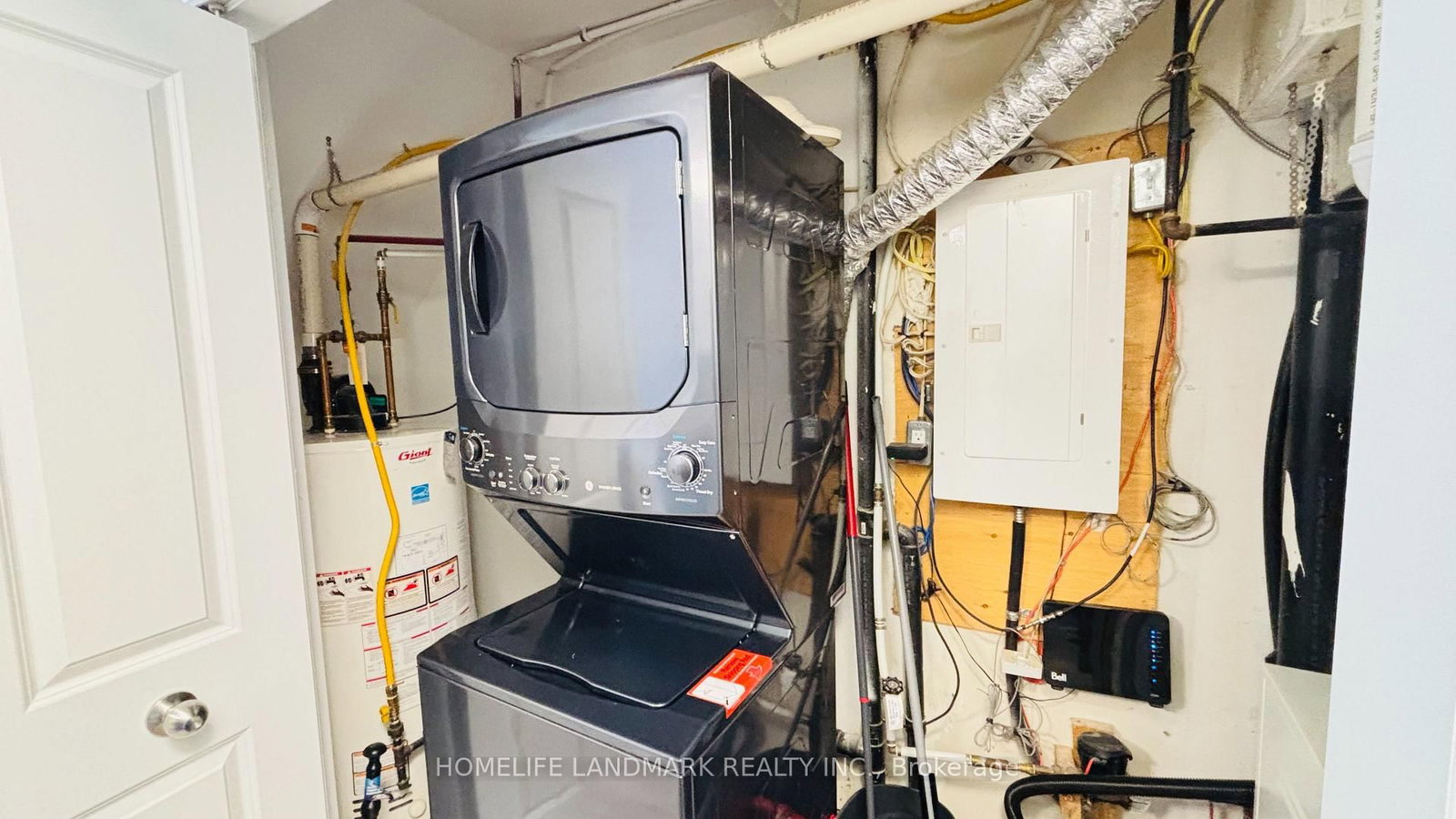 122 Courtland Avenue E, Unit 6 - Photo 16