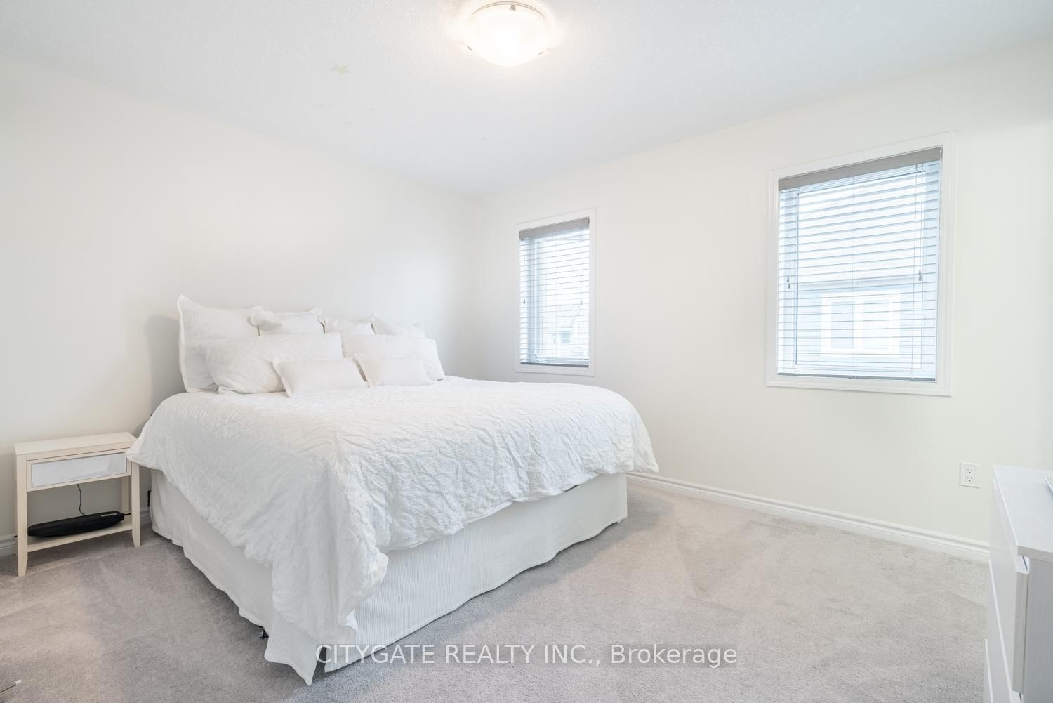 Townhouse for sale at 69 Mcmonies Drive, Hamilton, Ontario, L8B 0A5 - Waterdown - MLS: X12810870