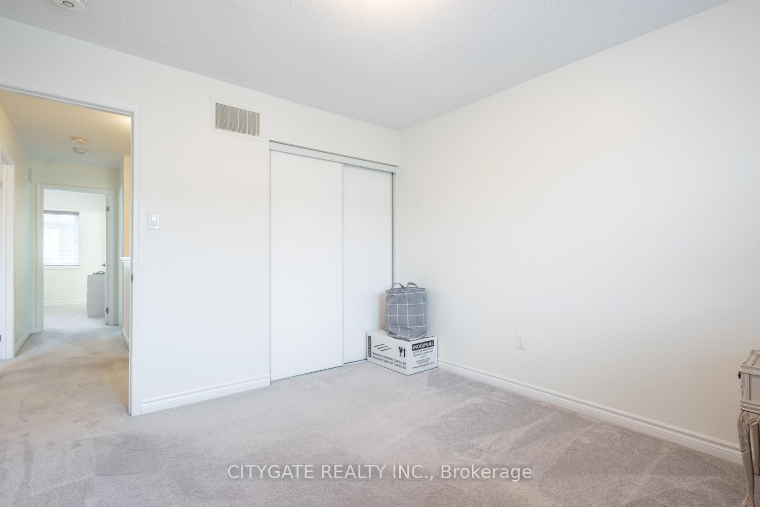 Townhouse for sale at 69 Mcmonies Drive, Hamilton, Ontario, L8B 0A5 - Waterdown - MLS: X12810870