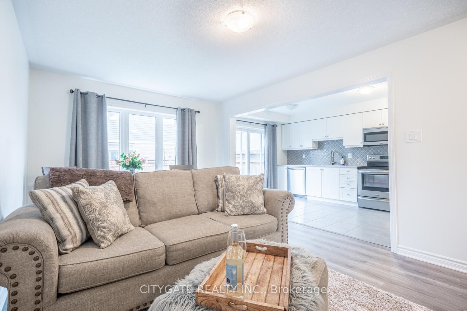 Townhouse for sale at 69 Mcmonies Drive, Hamilton, Ontario, L8B 0A5 - Waterdown - MLS: X12810870