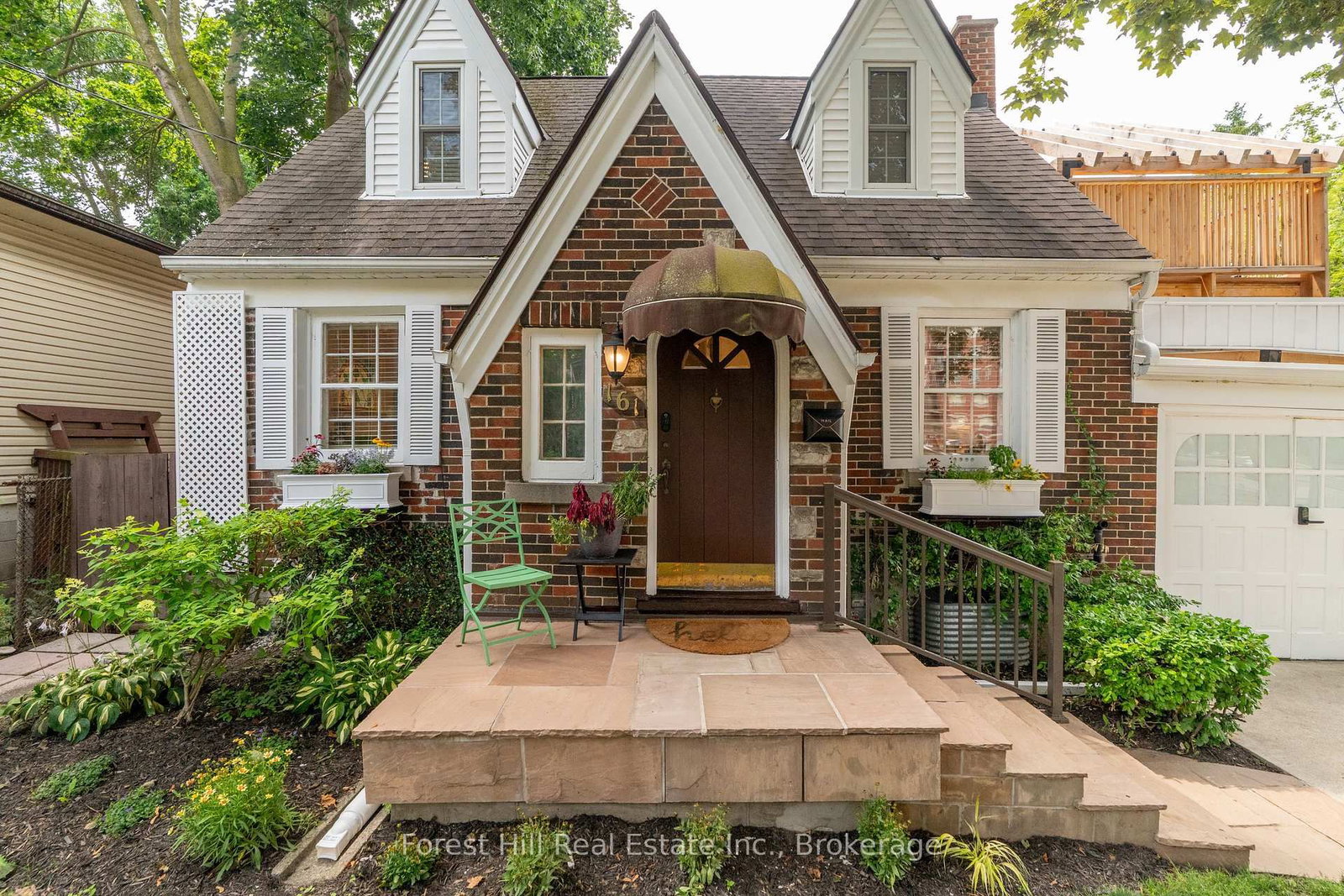 161 Herbert Street - Photo 2