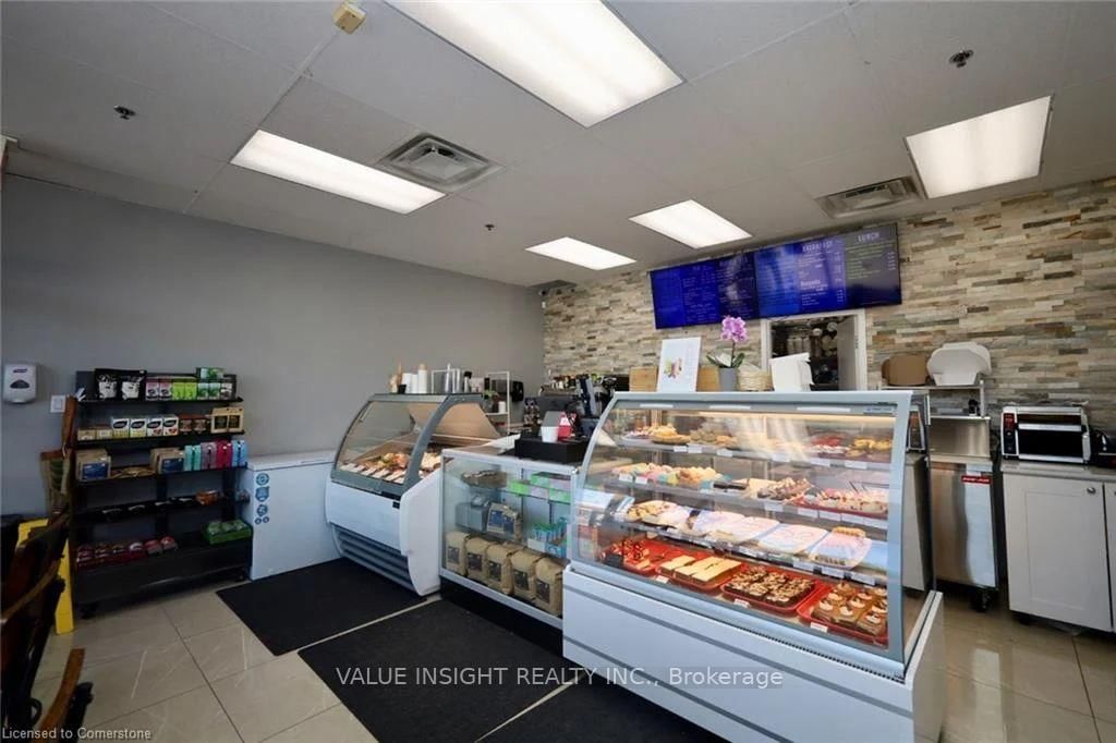 4961 King Street E, Unit 3