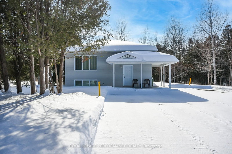 35, 35A and 37 Cloverloft Crt, Stittsville, Ontario